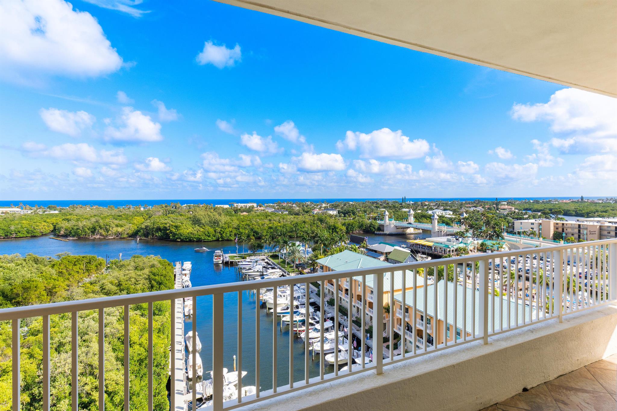 700 E Boulevard 1001