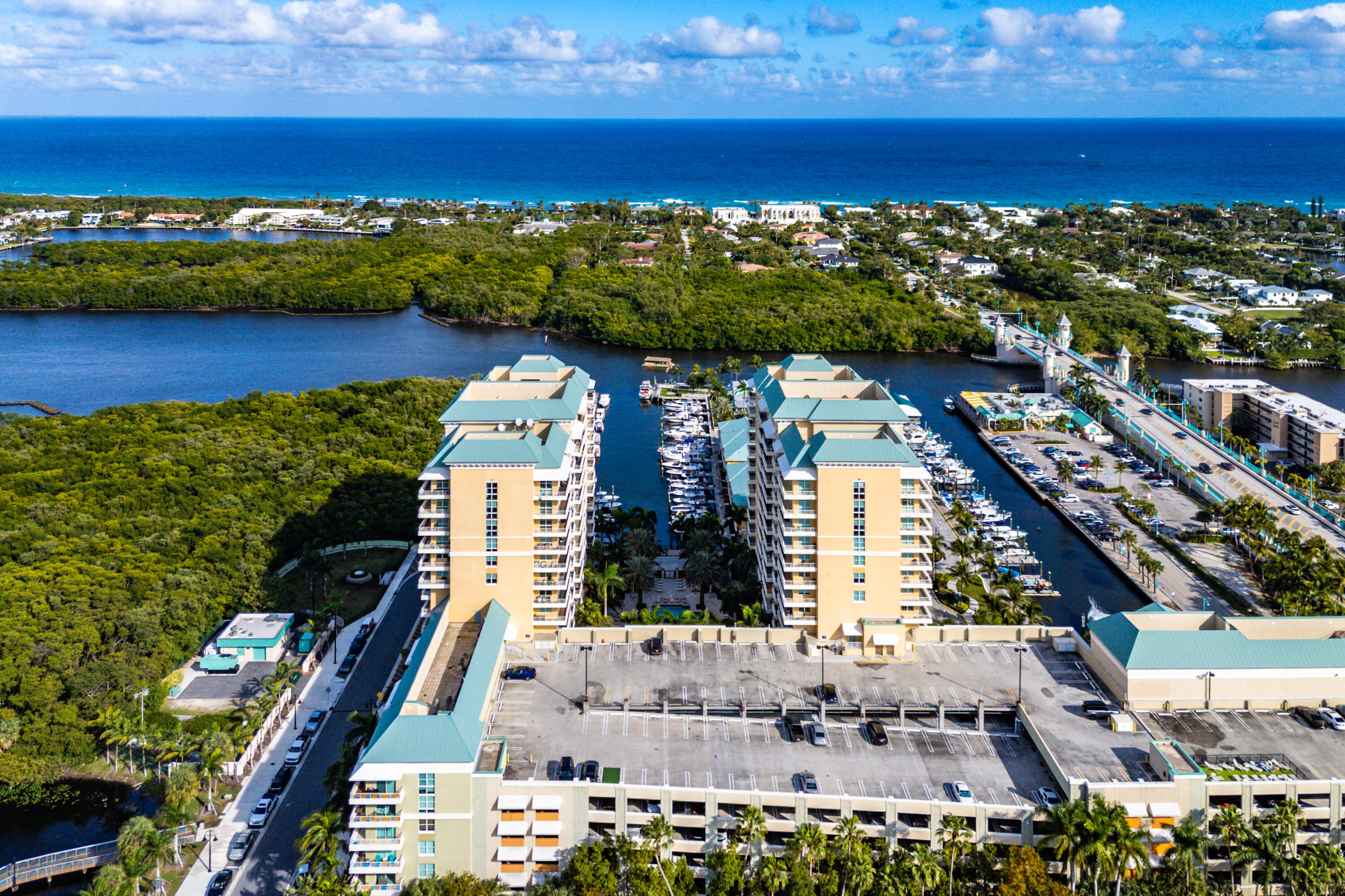 700 E Boulevard 1001