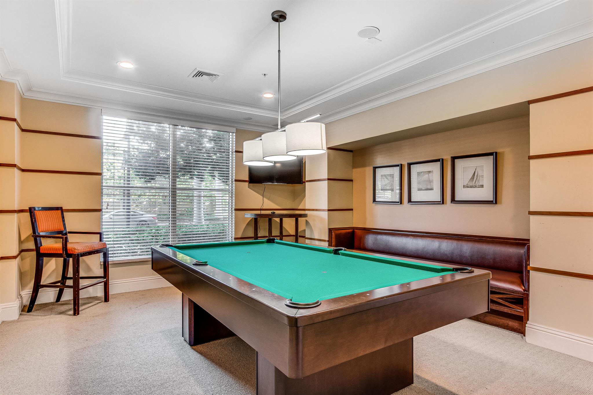 700 E Boulevard 1001