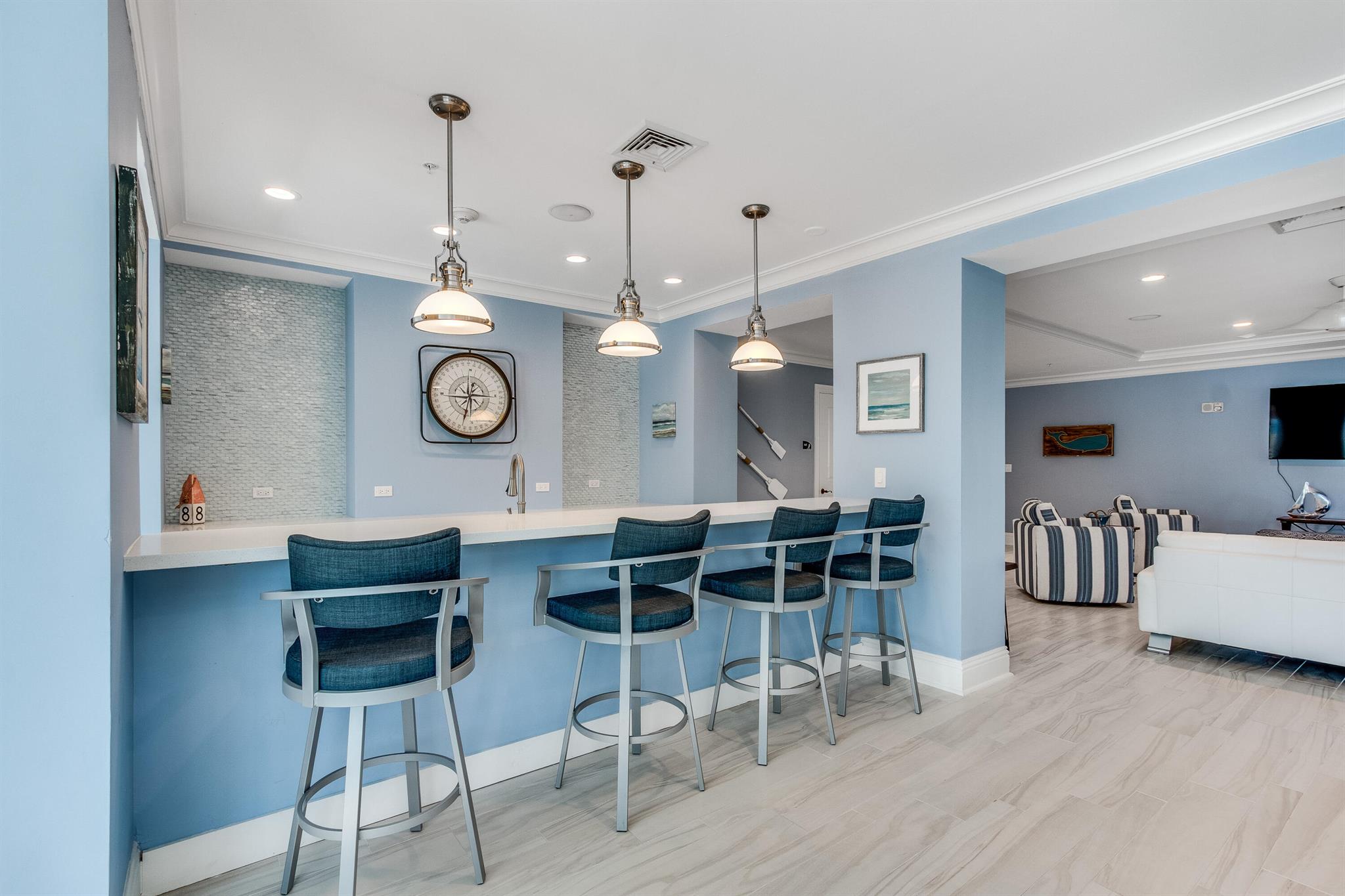 700 E Boulevard 1001