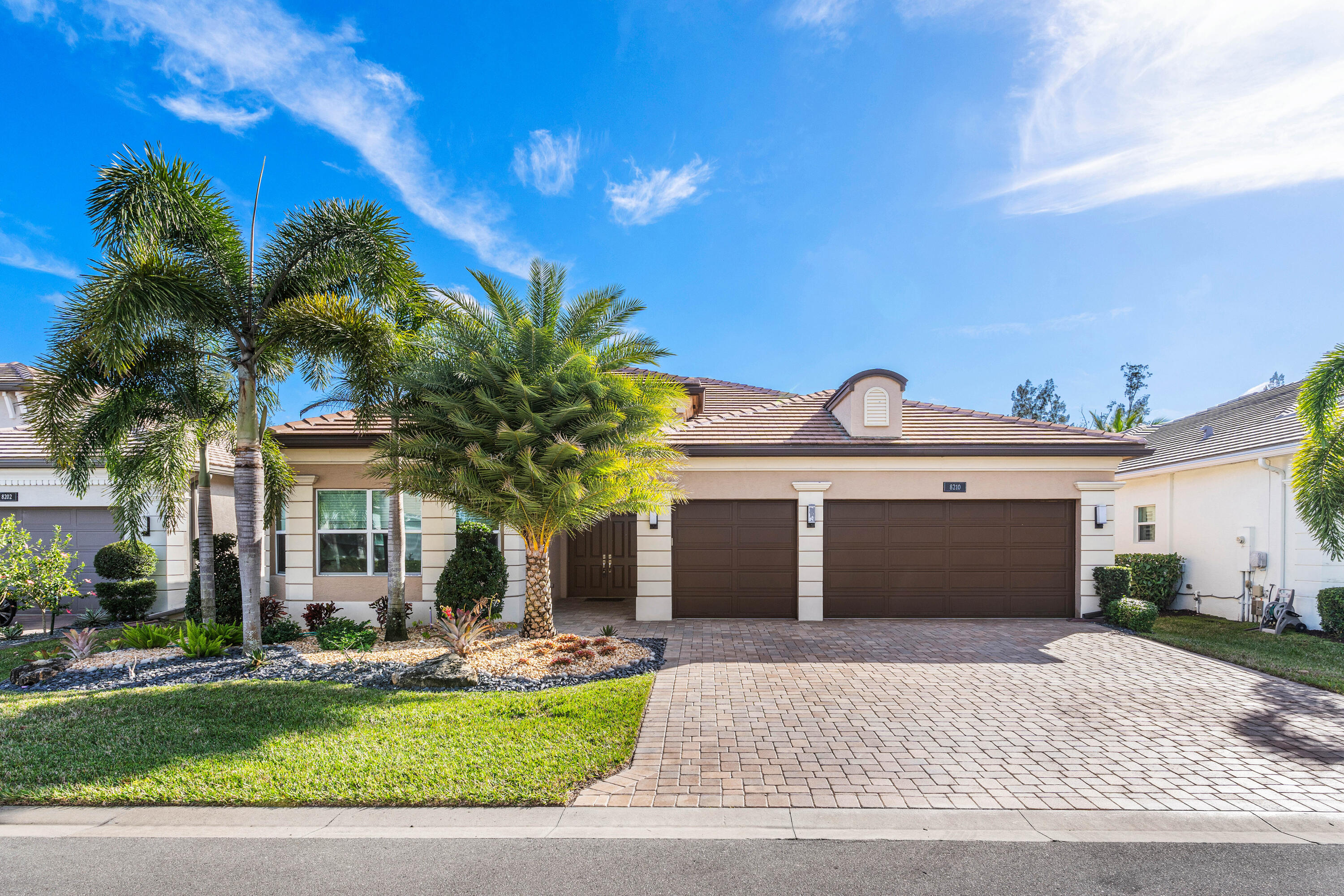 8210 Pyramid Peak Lane