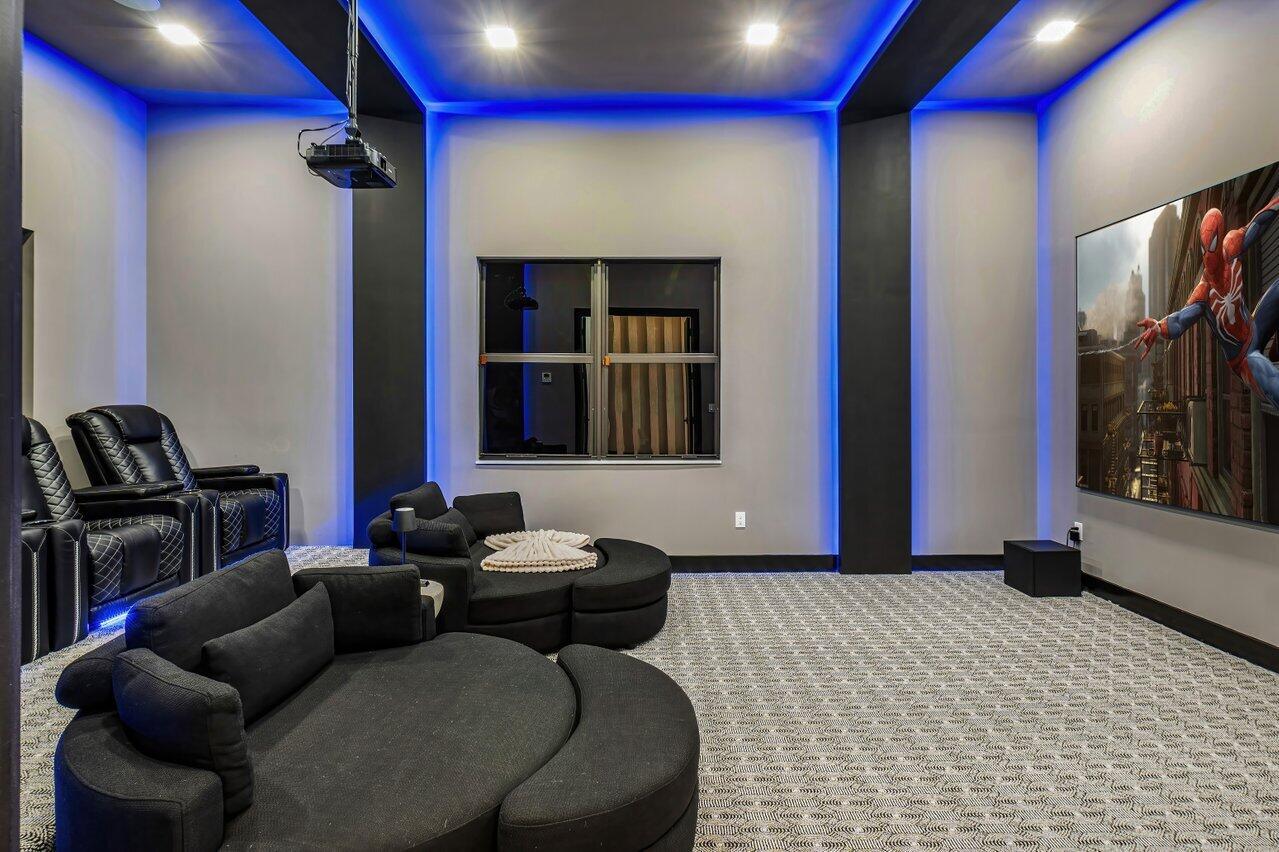 9900 Espresso Manor