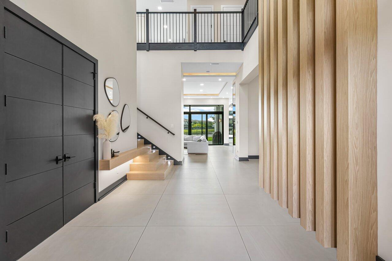 9900 Espresso Manor