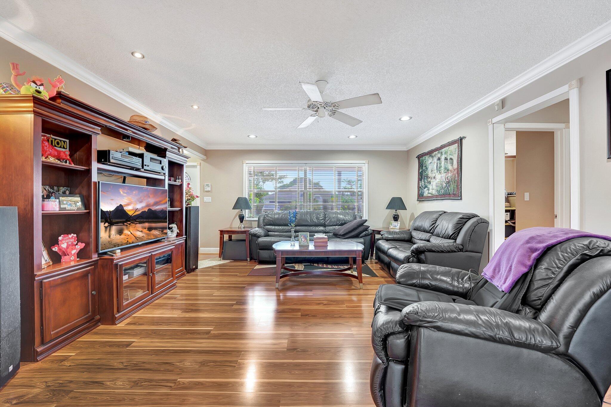 335 SW 32nd Terrace Deerfield Beach 33442