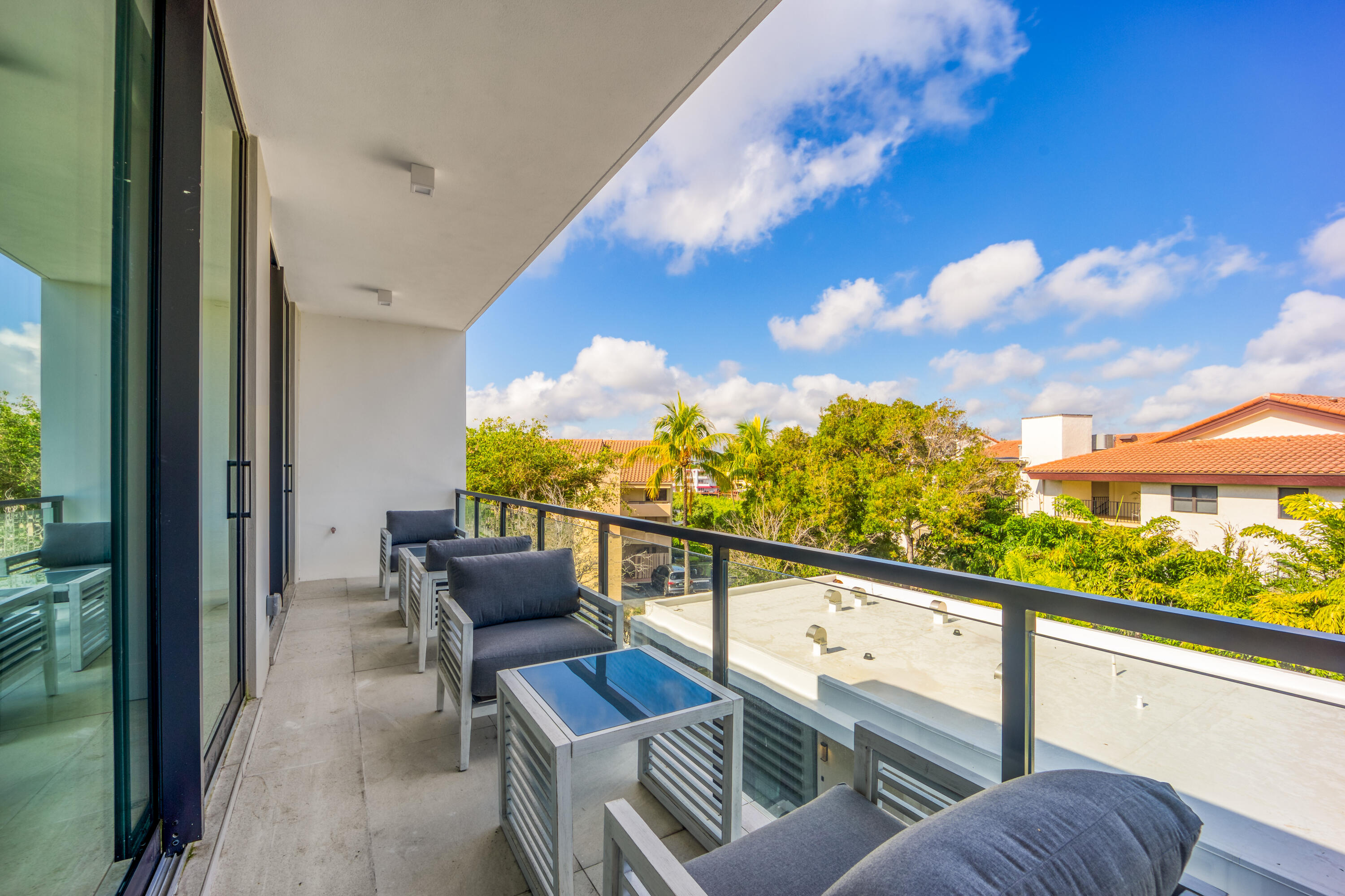 1177 George Bush Boulevard 302