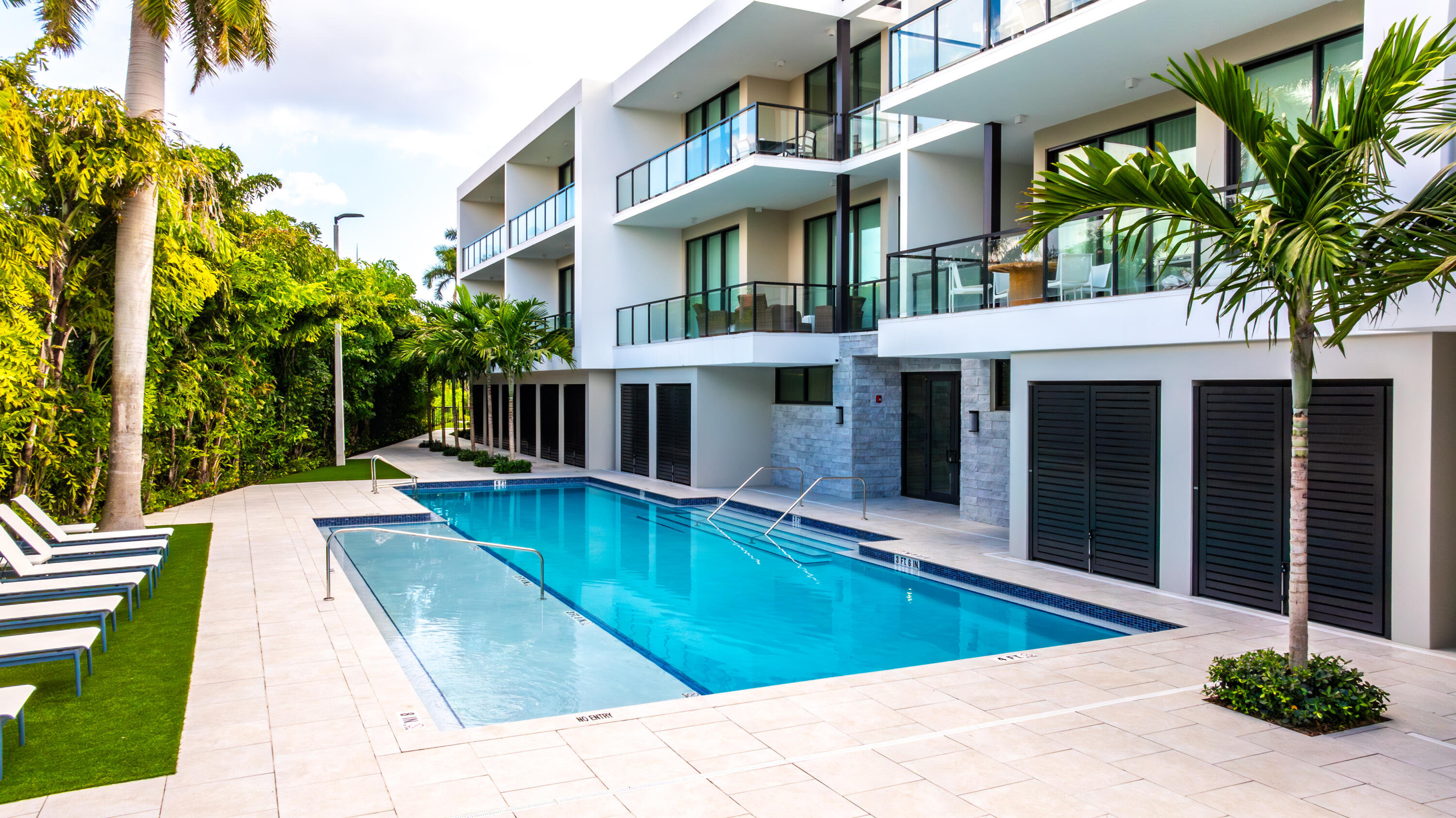 1177 George Bush Boulevard 302
