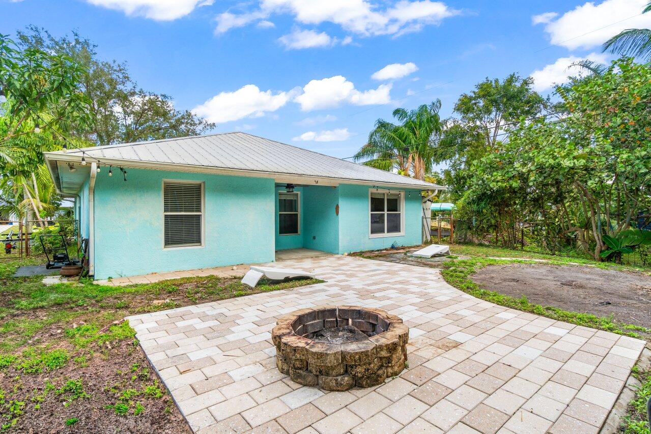 3044 SE Orange Tree Place