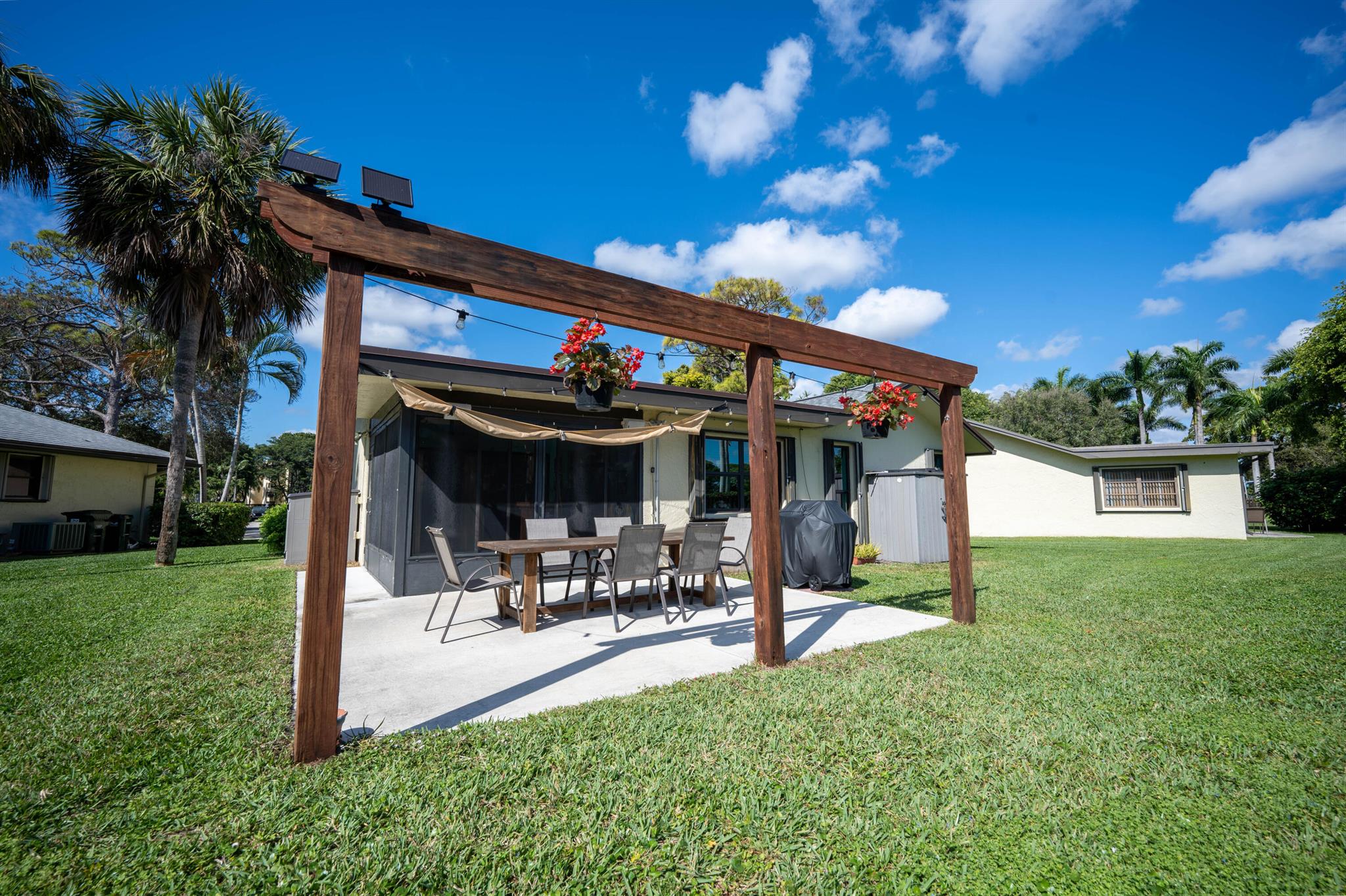 2710 Azalea Court