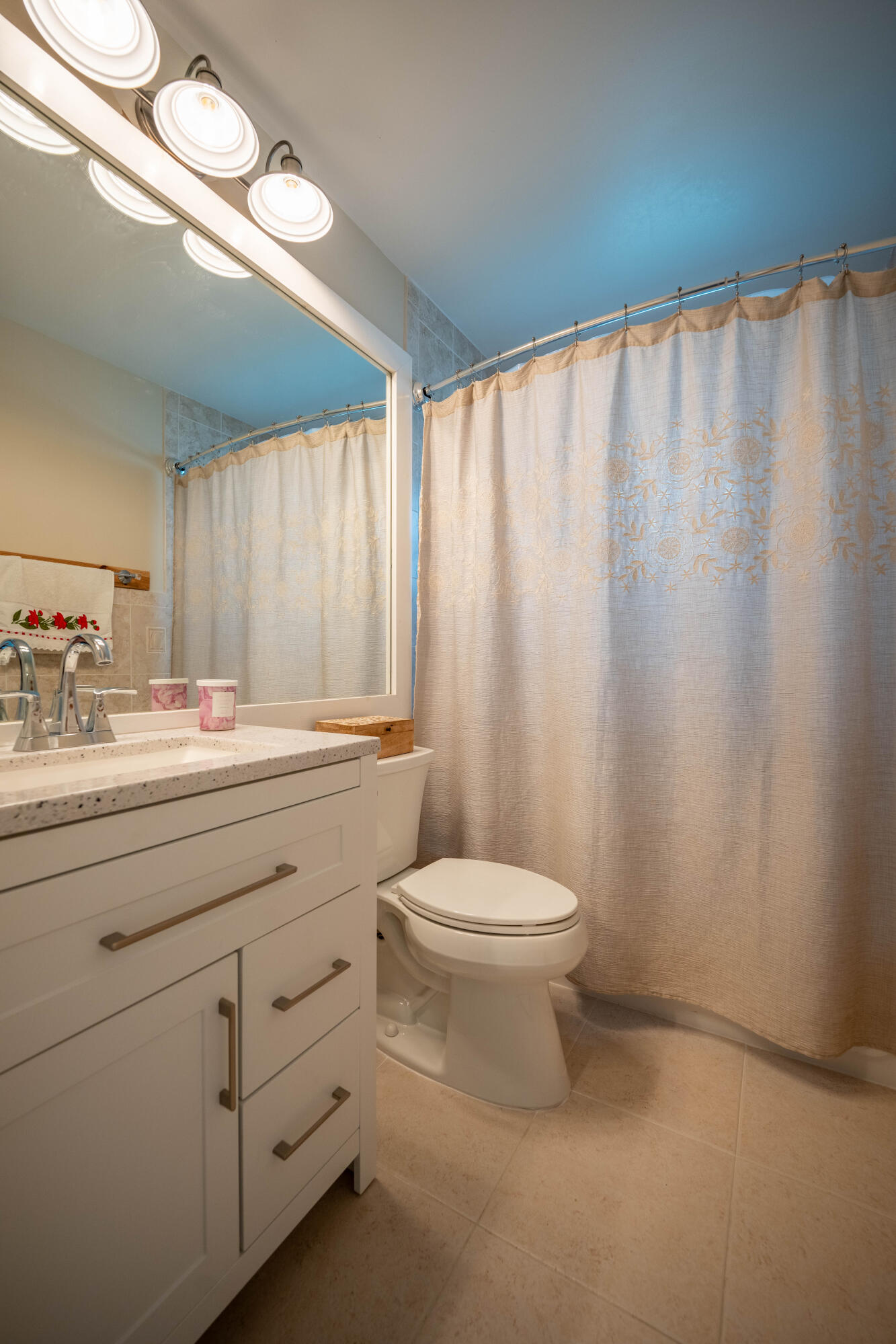 2710 Azalea Court