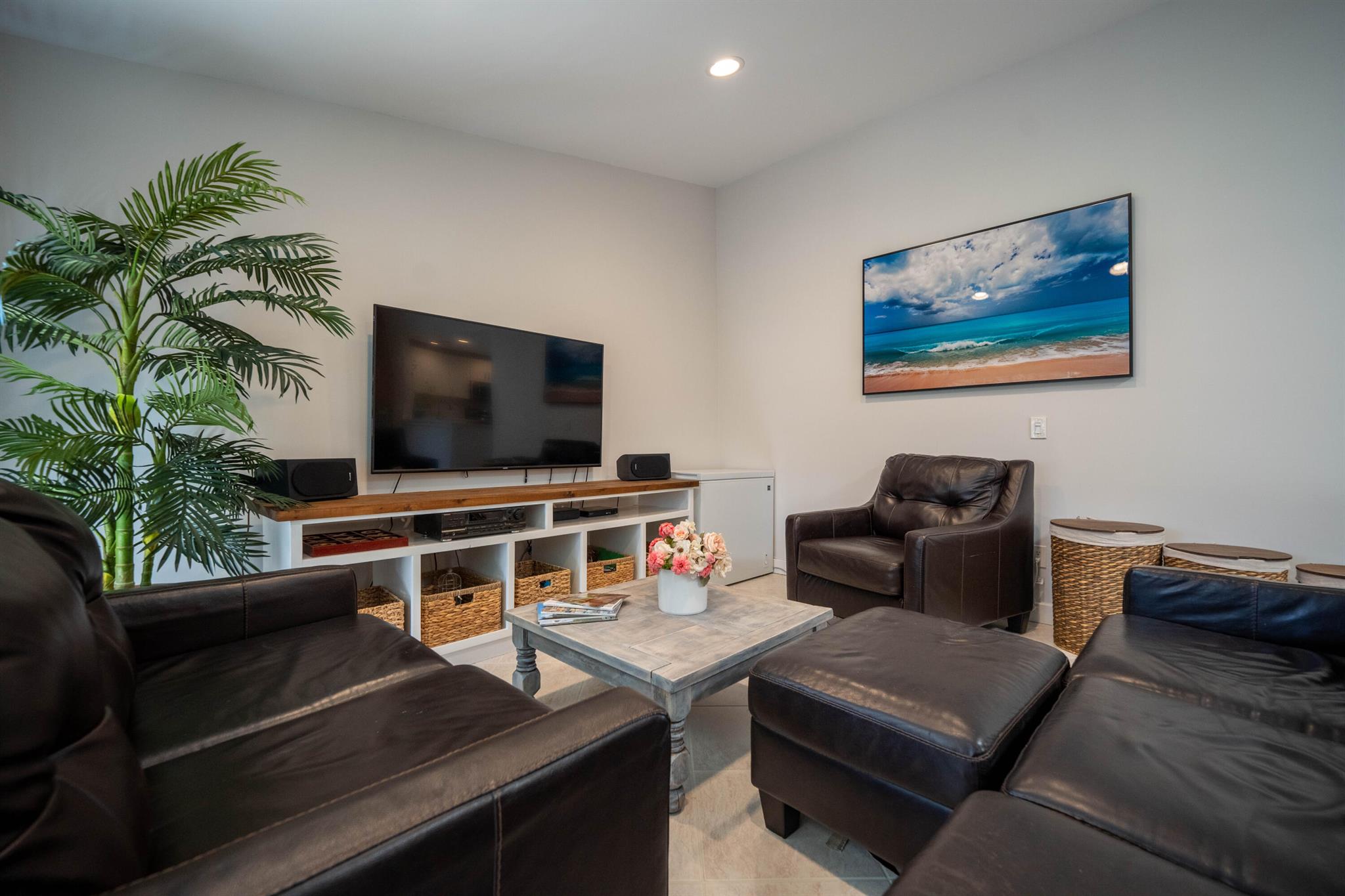 2710 Azalea Court