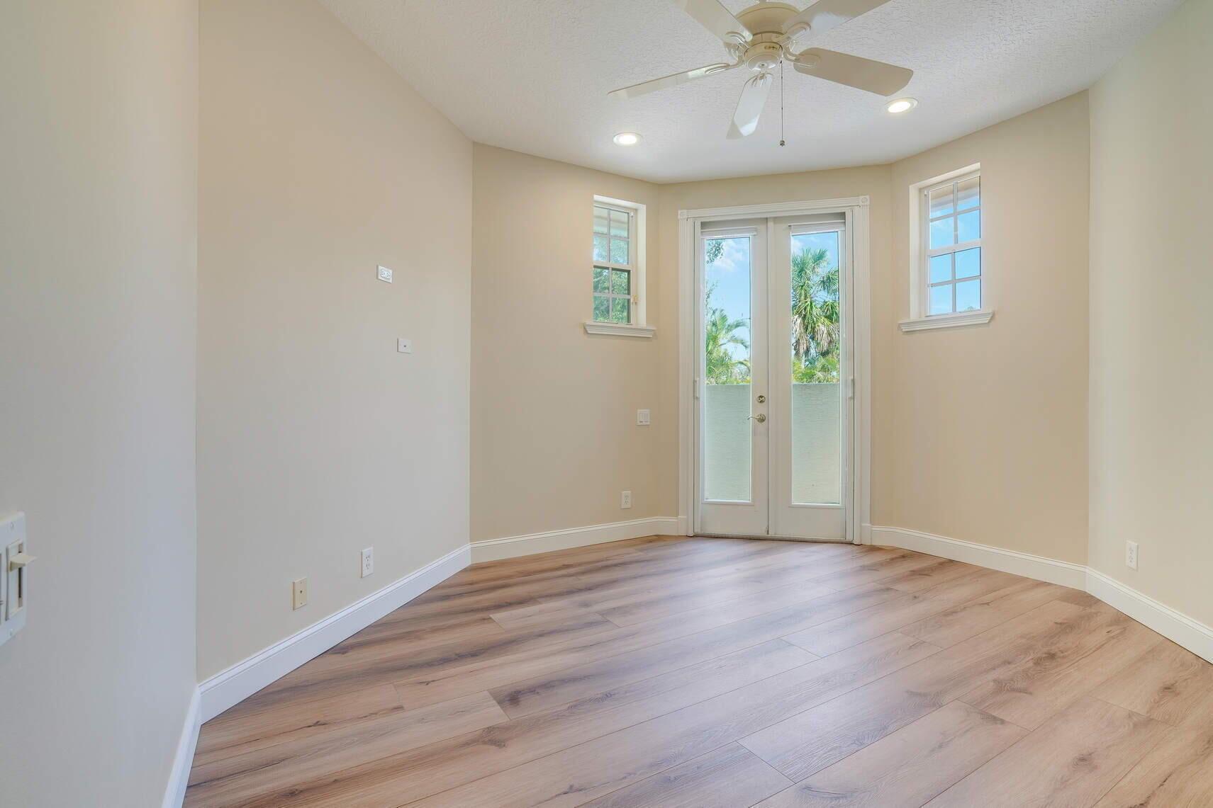 703 Voyager Lane