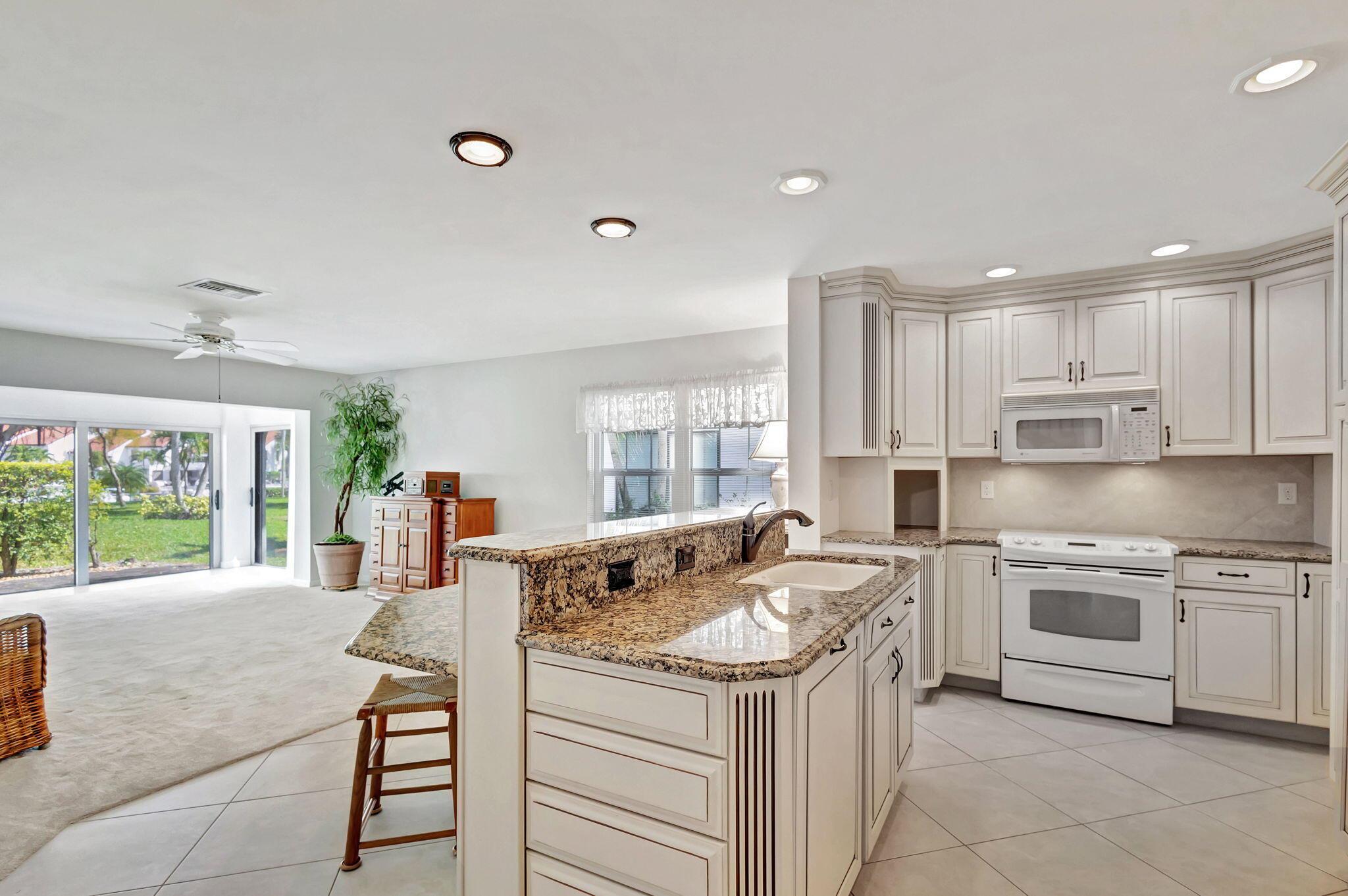 2439 Treasure Isle Drive 8