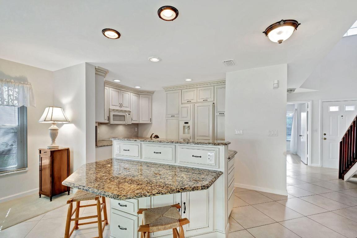 2439 Treasure Isle Drive 8