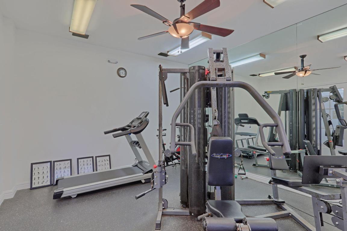 2439 Treasure Isle Drive 8