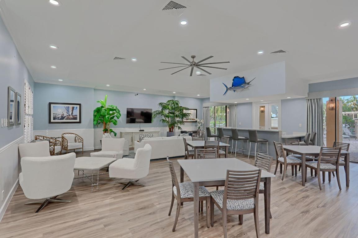 2439 Treasure Isle Drive 8