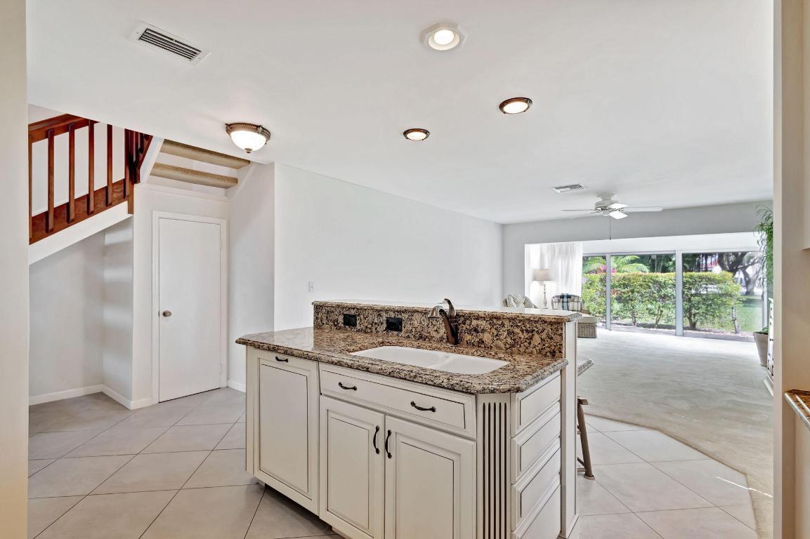 2439 Treasure Isle Drive 8