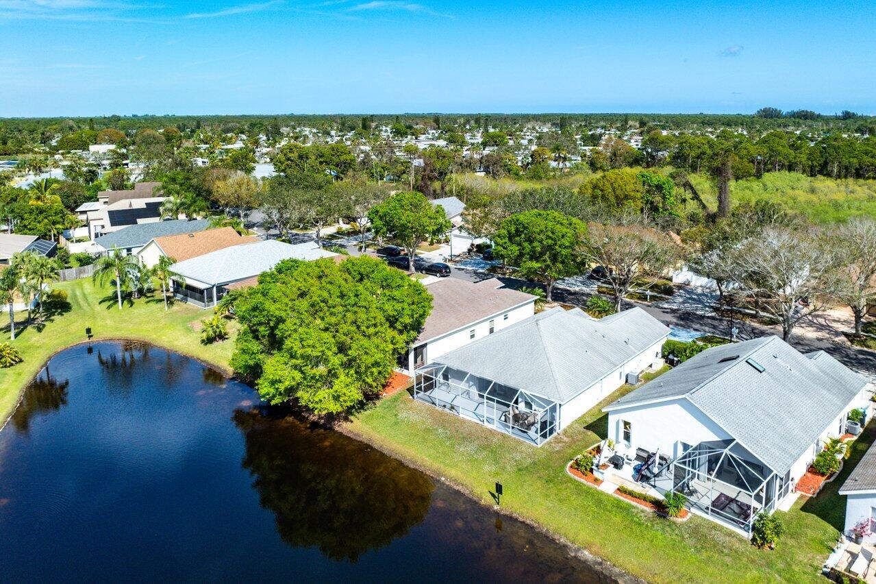 8233 Maidencane Place
