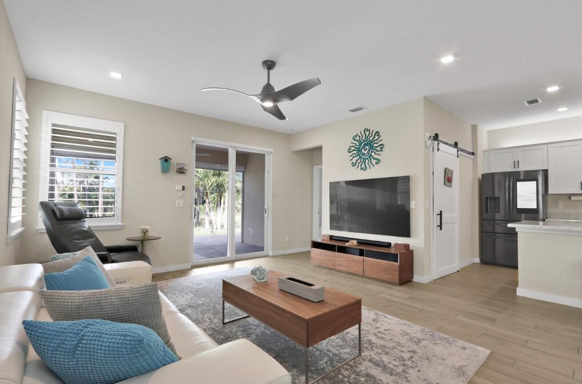 7240 SE Sebona Court