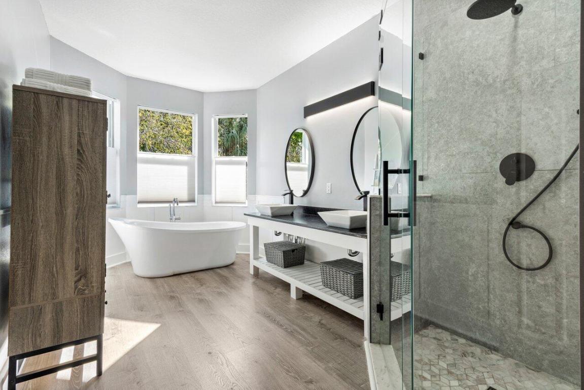 1601 E Classical Boulevard