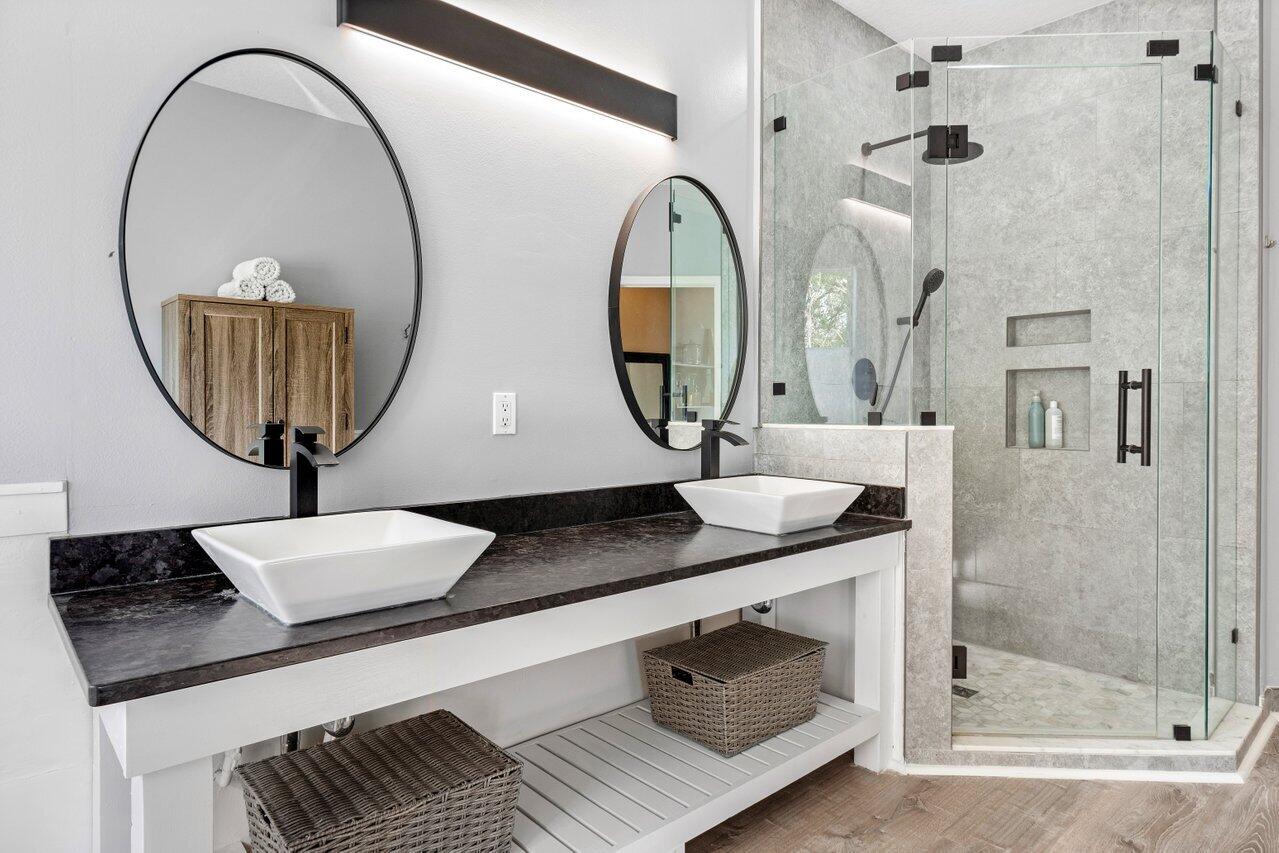 1601 E Classical Boulevard