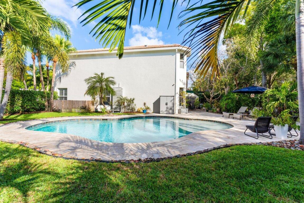 1601 E Classical Boulevard