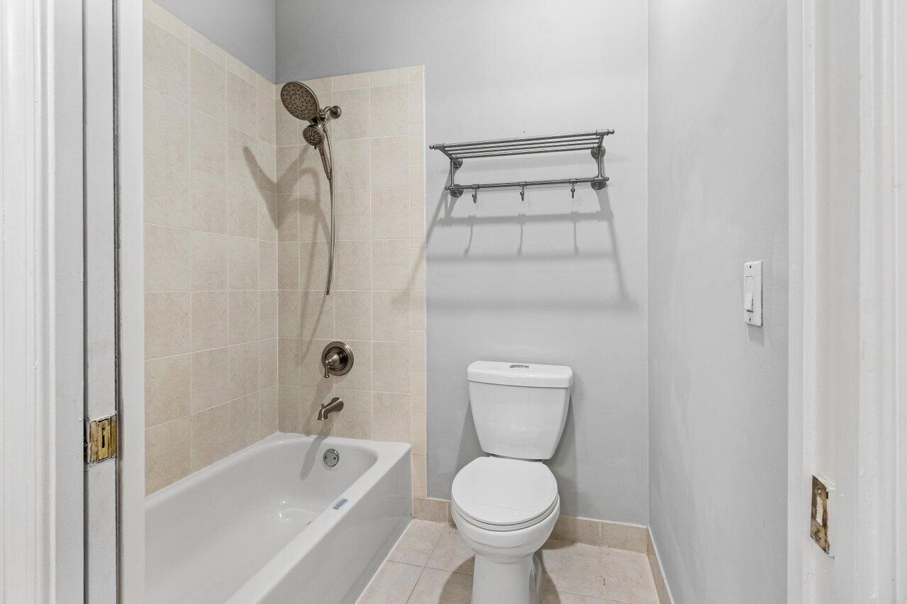 1601 E Classical Boulevard