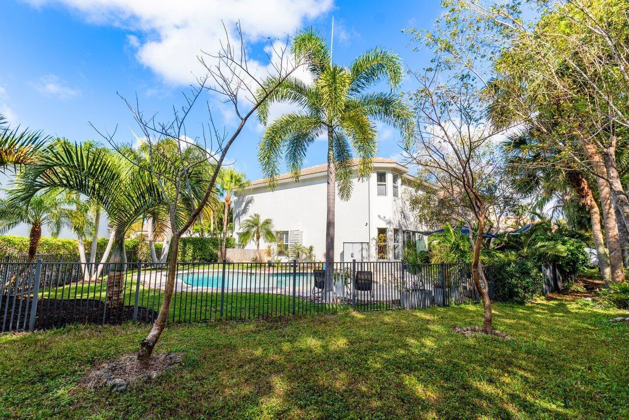 1601 E Classical Boulevard