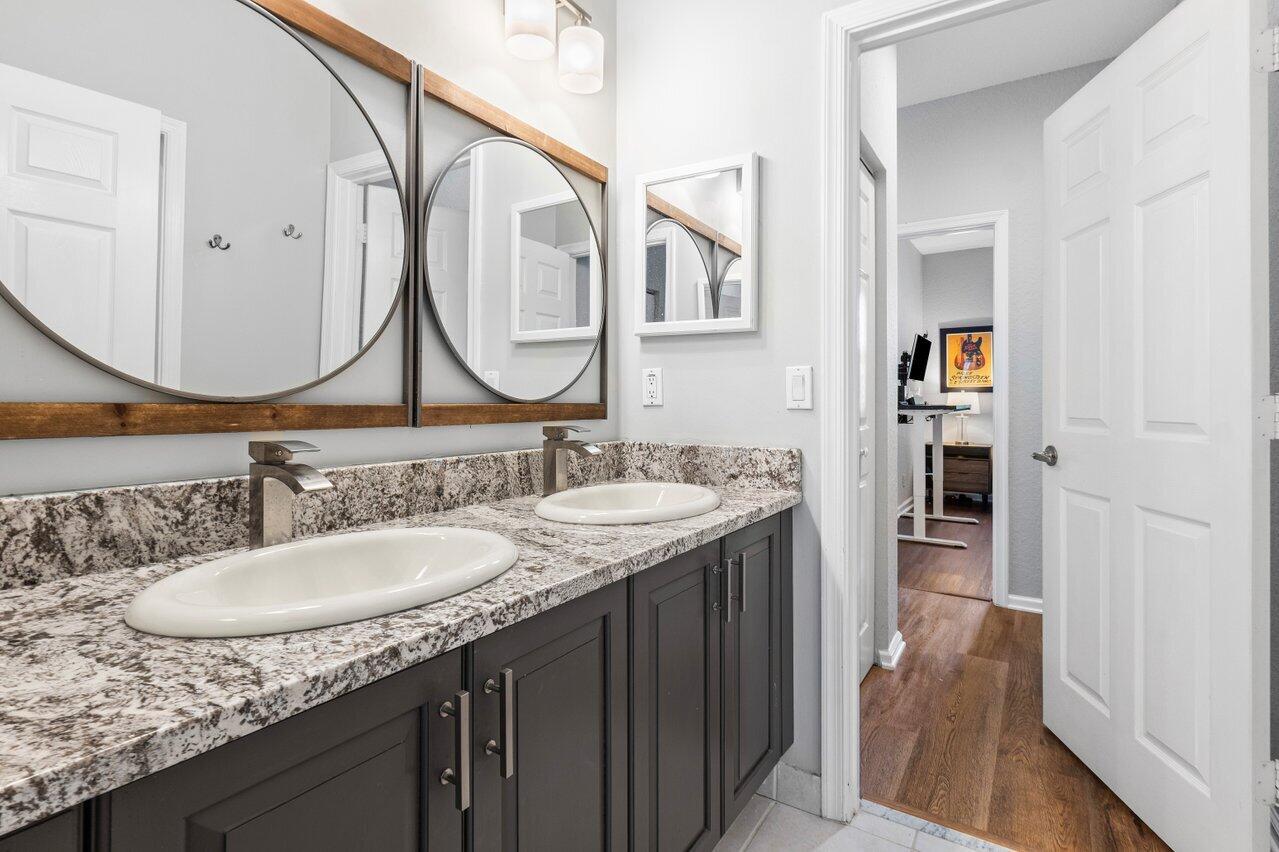 1601 E Classical Boulevard