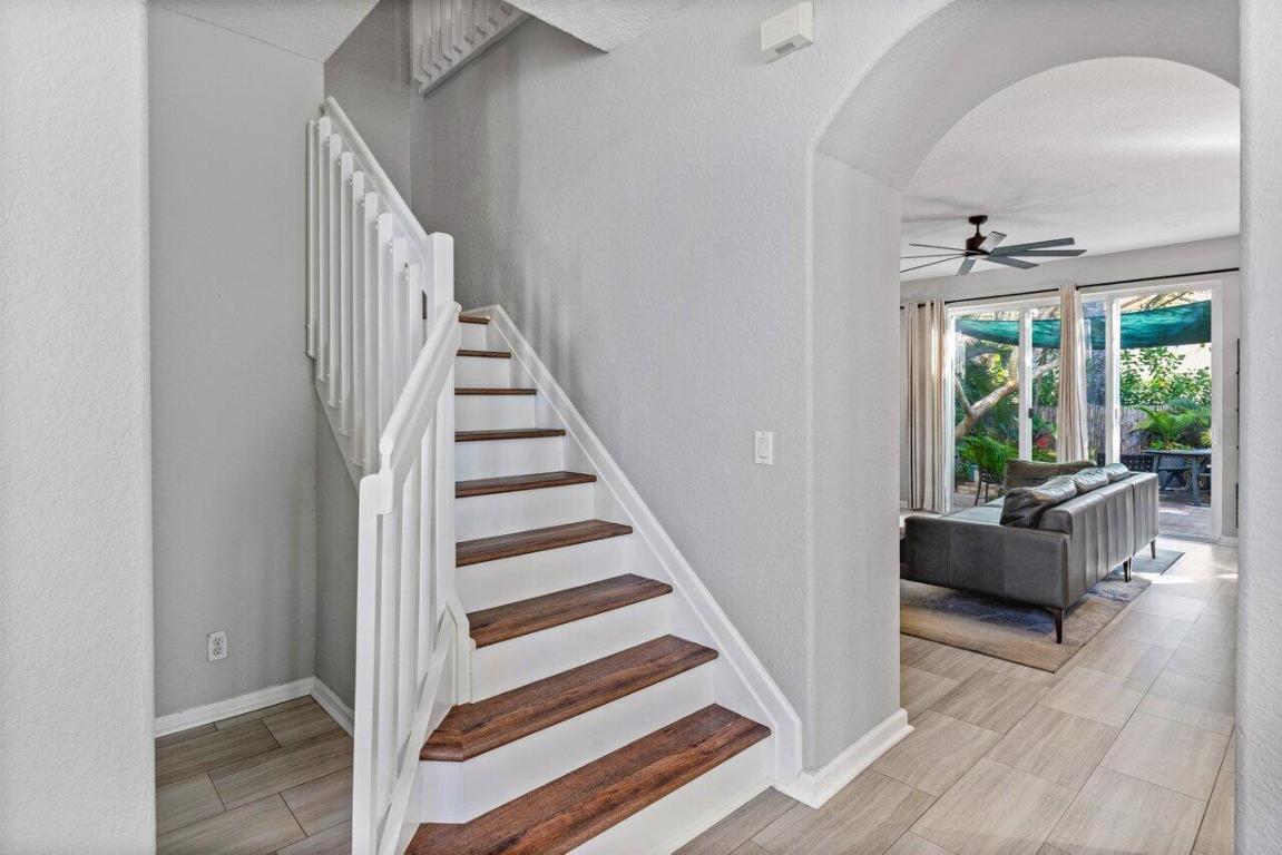 1601 E Classical Boulevard