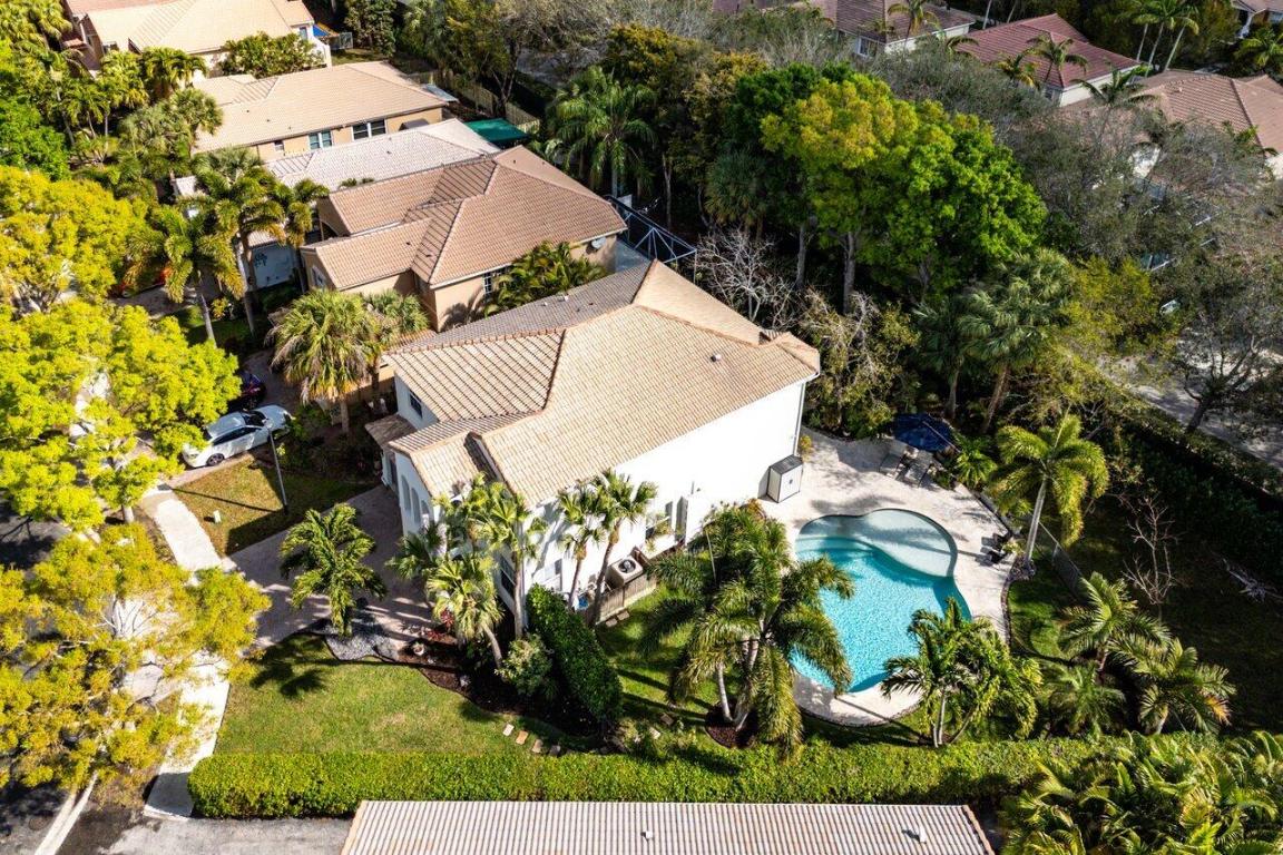 1601 E Classical Boulevard