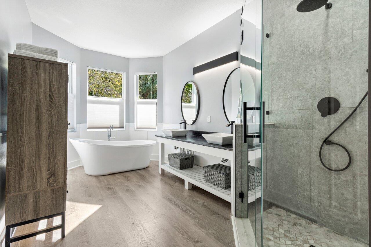 1601 E Classical Boulevard