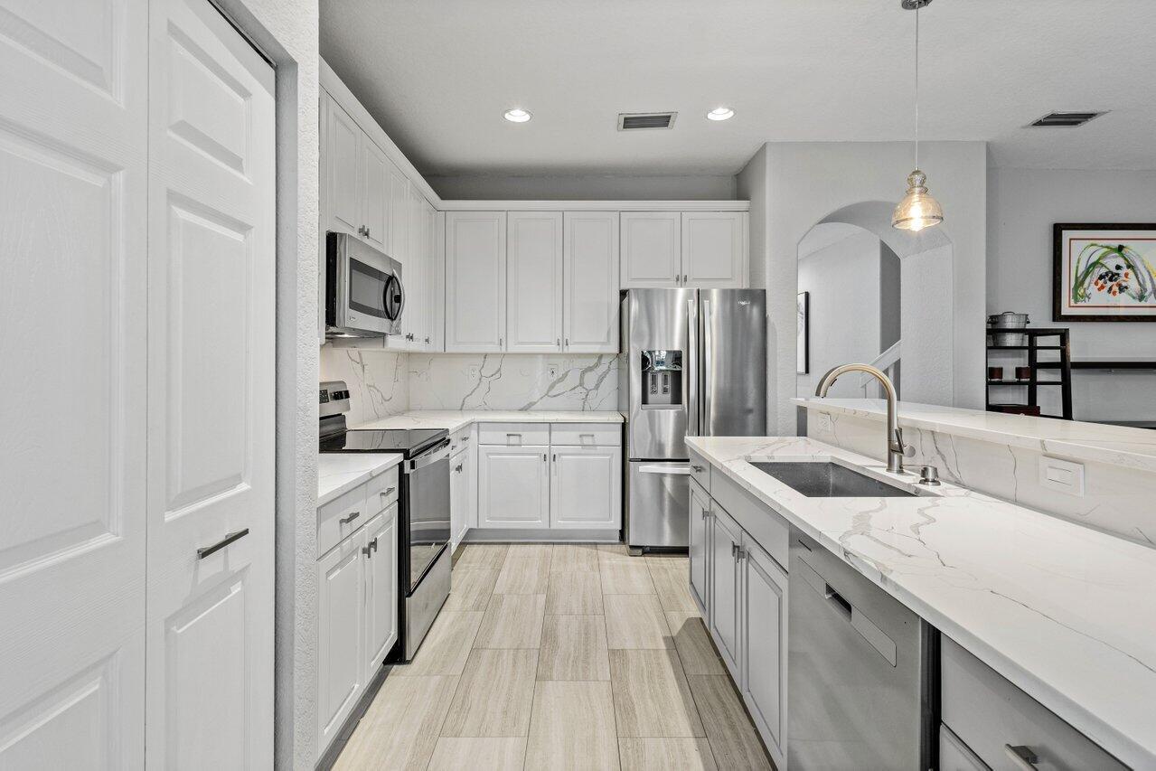 1601 E Classical Boulevard