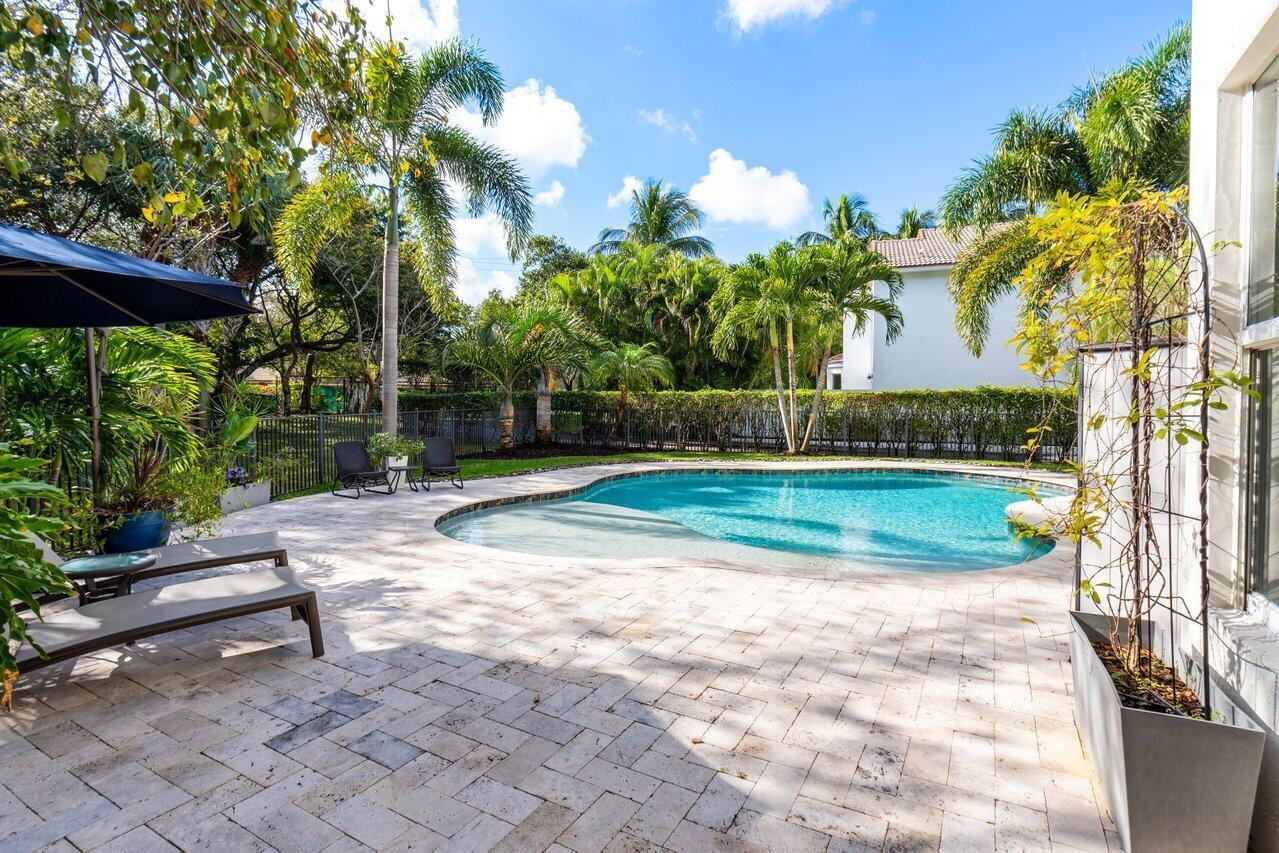 1601 E Classical Boulevard