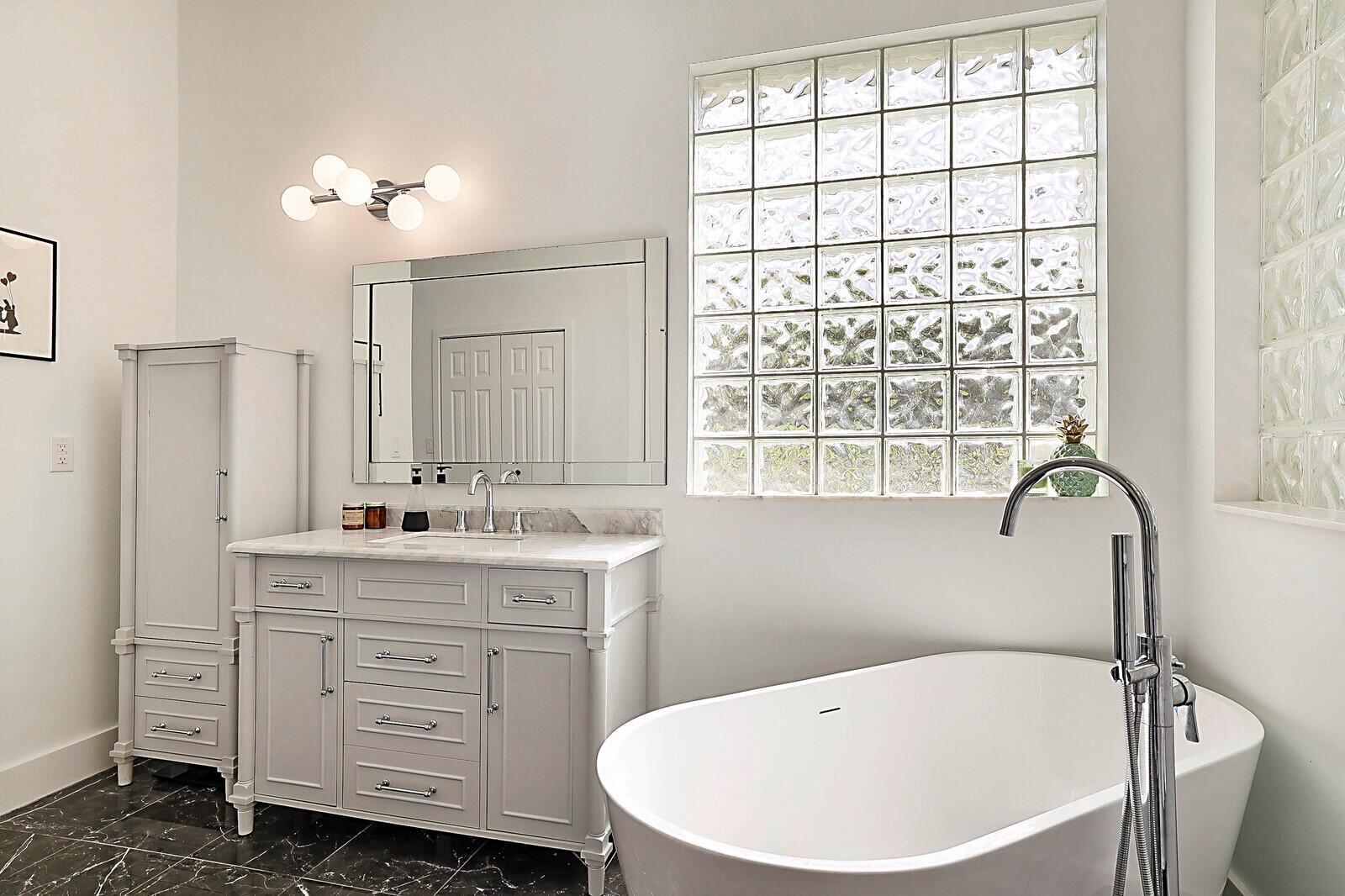 21706 Abington Court