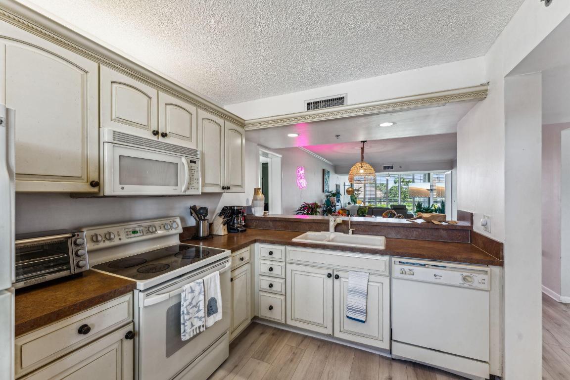 401 S Seas Drive 106