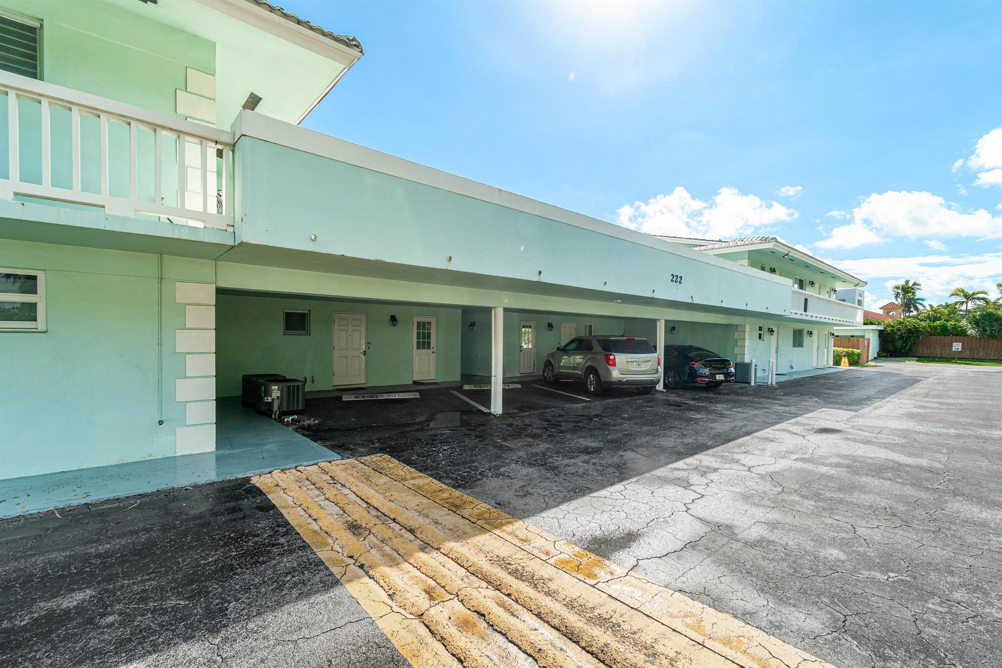 222 N Federal Highway 120