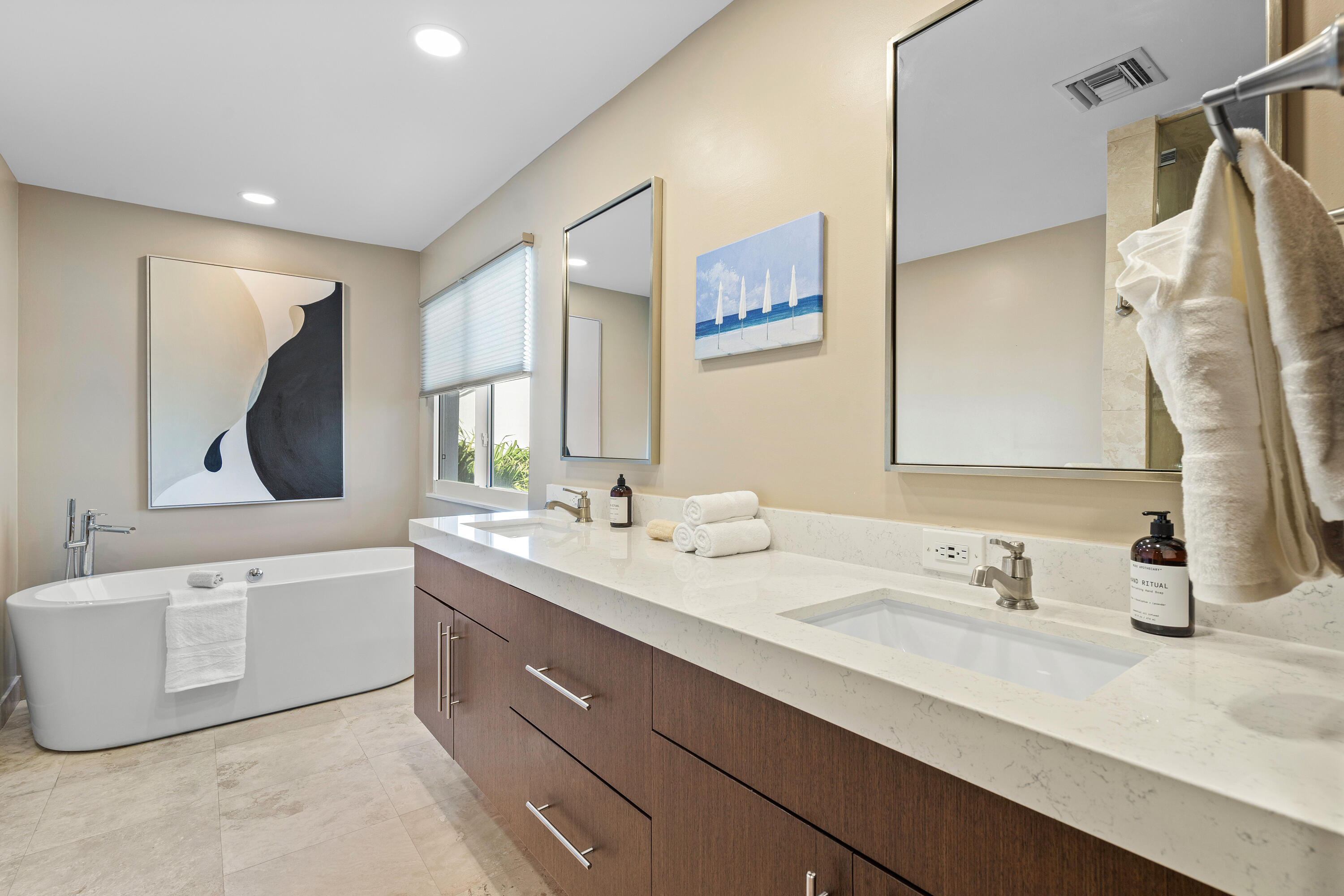 2115 S Ocean Boulevard 7