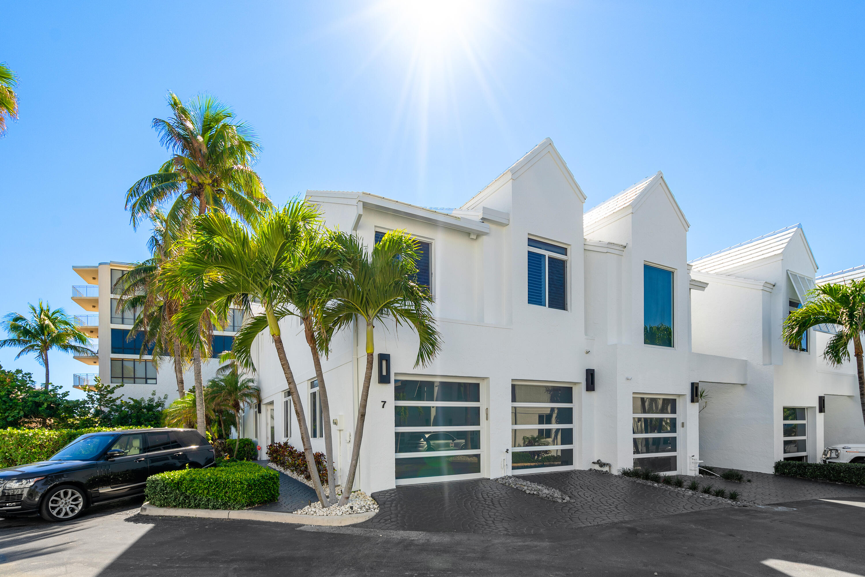 2115 S Ocean Boulevard 7