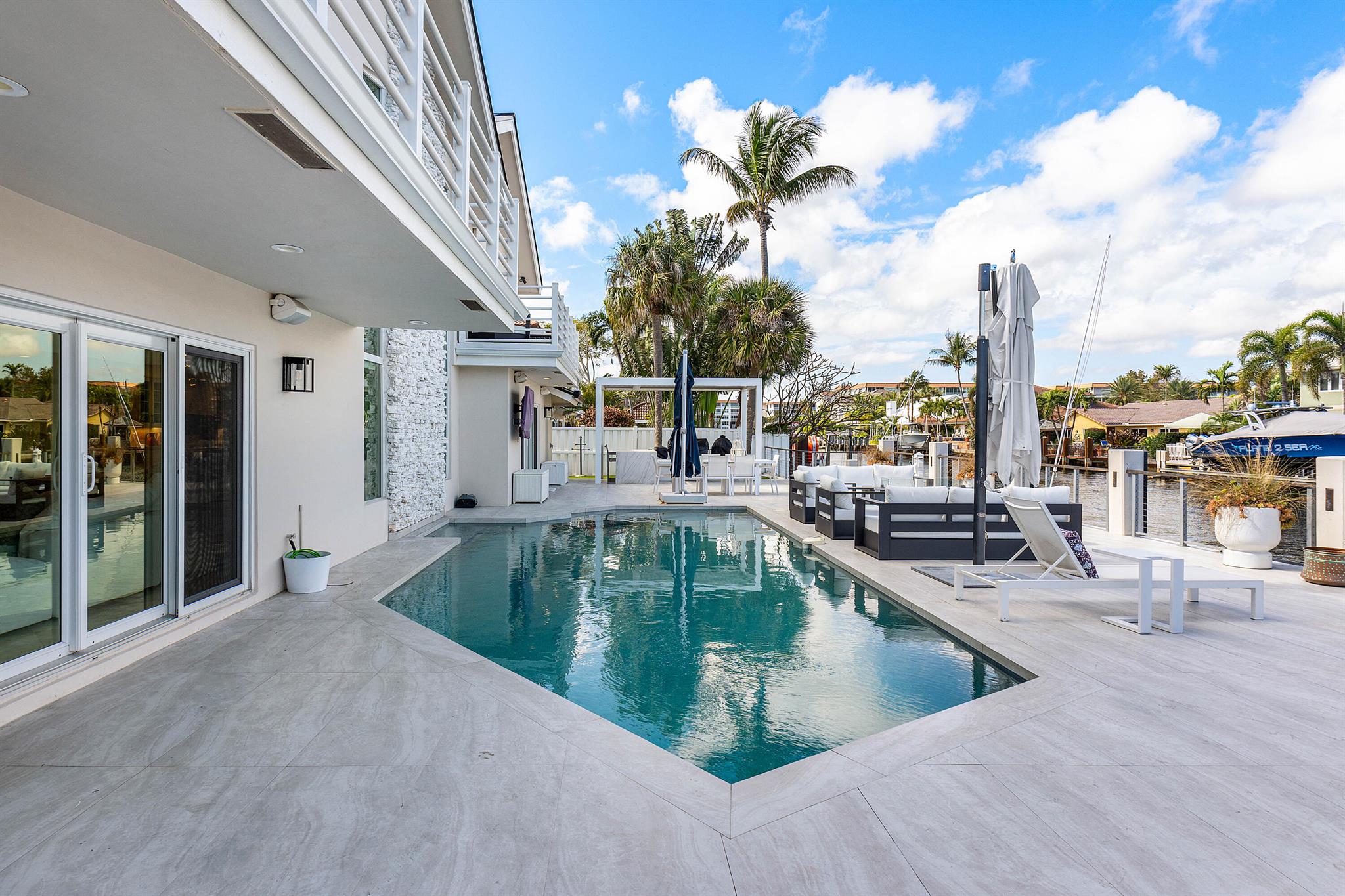 943 Fern Drive Drive