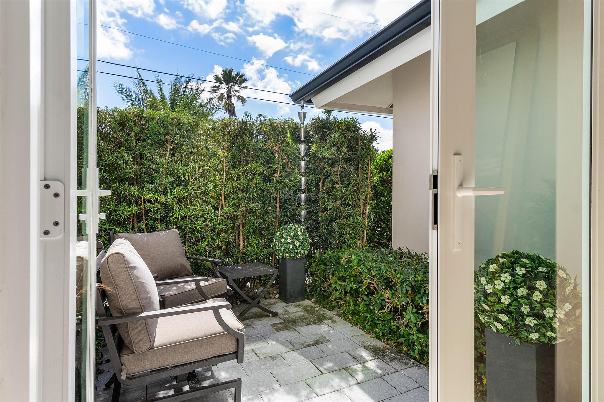 943 Fern Drive Drive