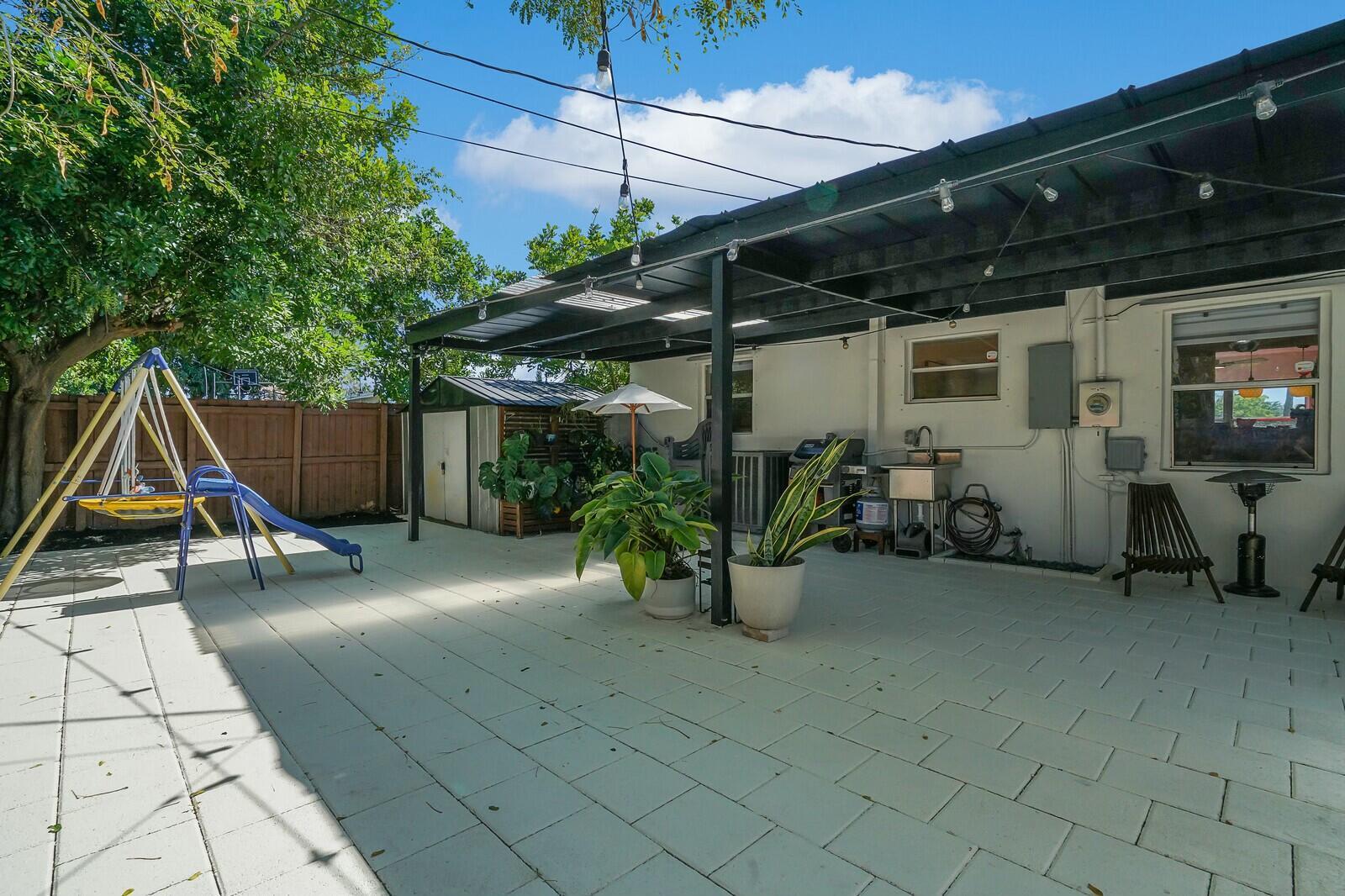 1250 NE 32nd Street
