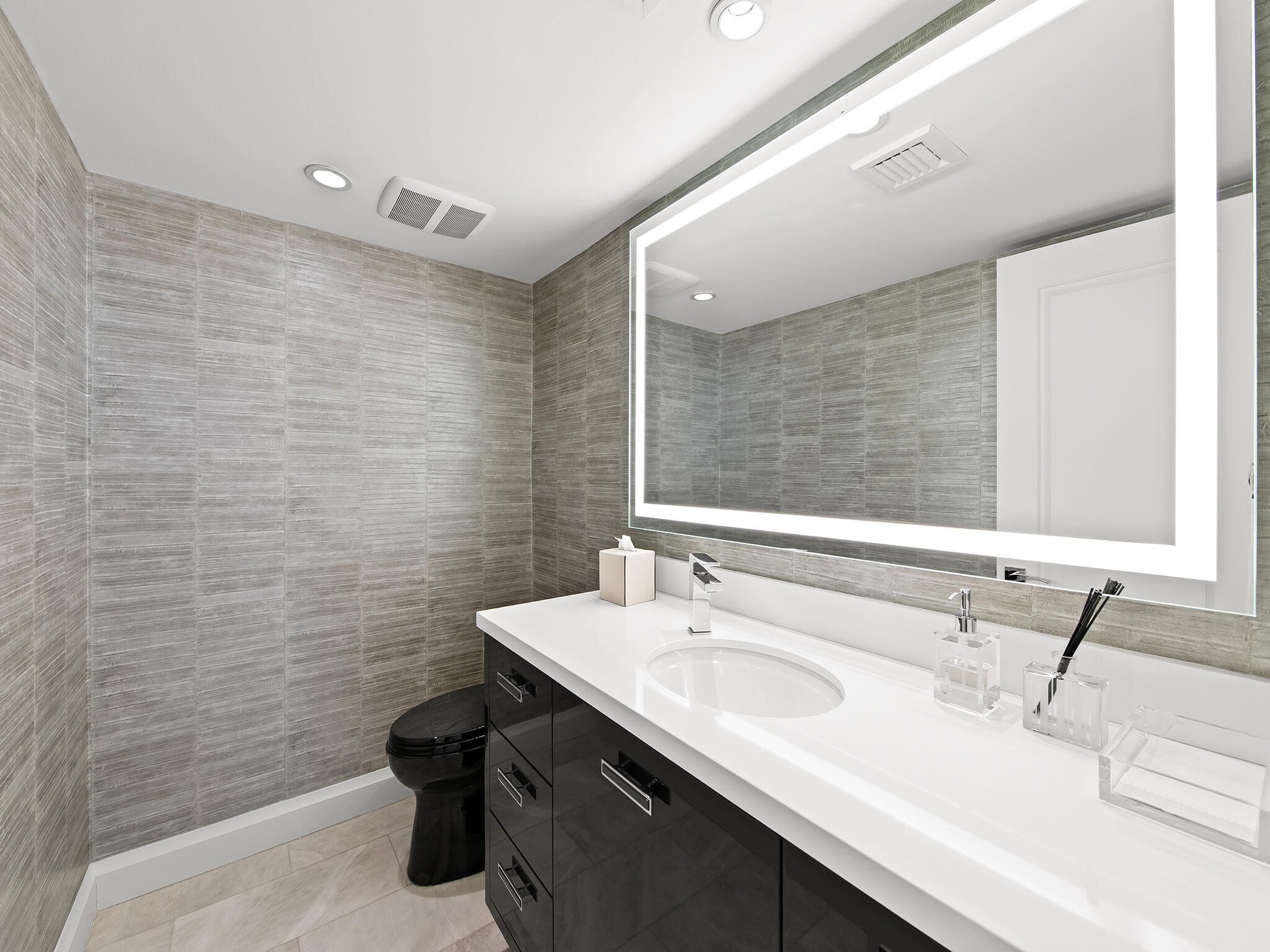 2727 S Ocean Boulevard 804