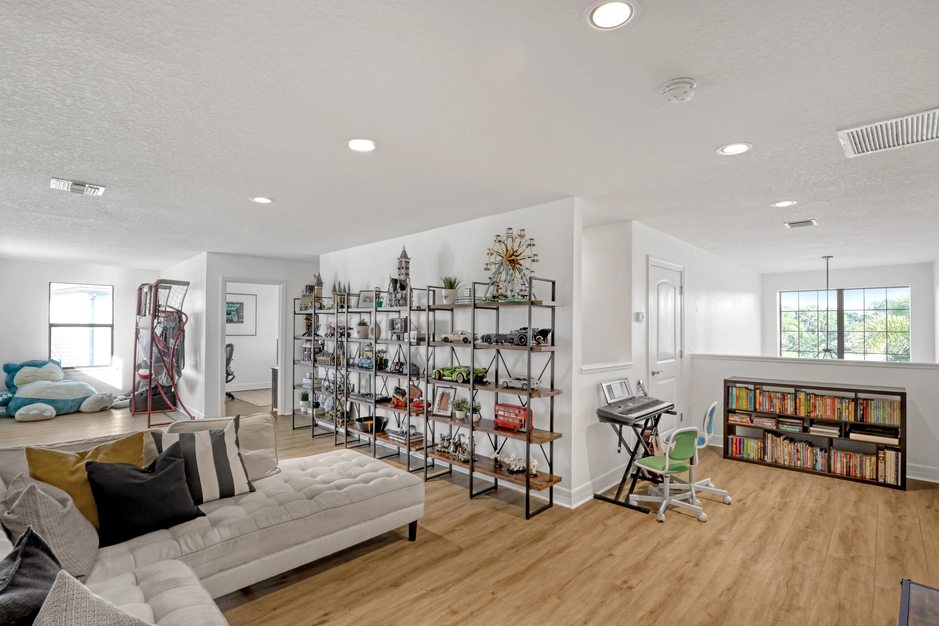 237 Sonoma Isles Circle