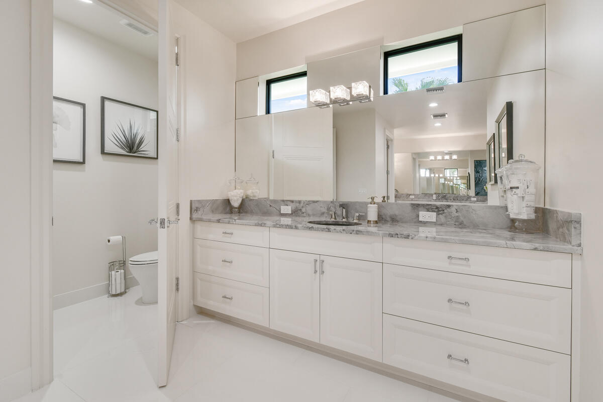 1515 NW Lancewood Terrace