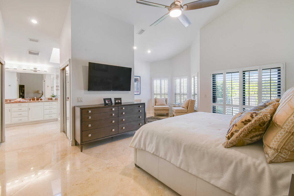 1515 NW Lancewood Terrace