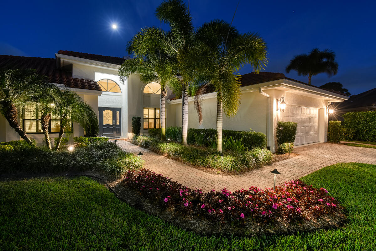 1515 NW Lancewood Terrace