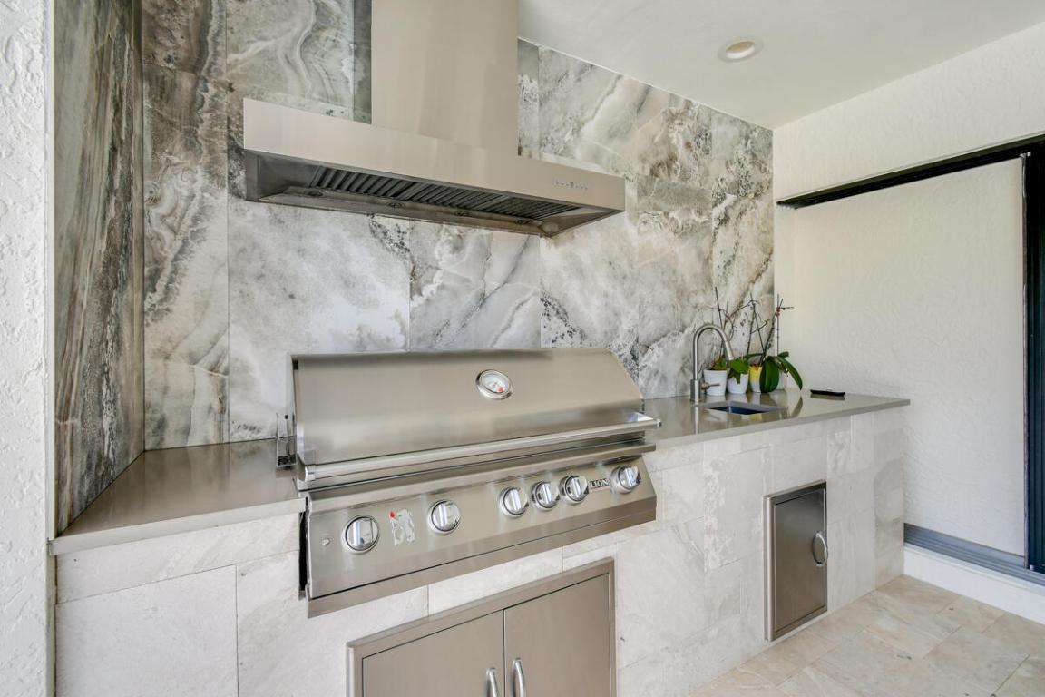 1515 NW Lancewood Terrace