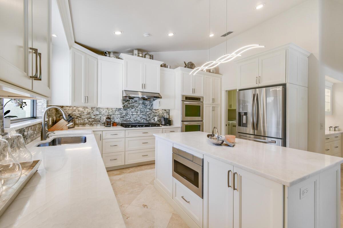 1515 NW Lancewood Terrace