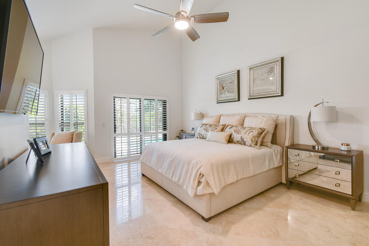 1515 NW Lancewood Terrace