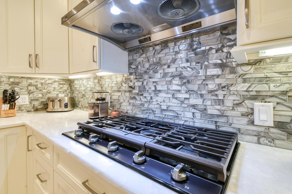 1515 NW Lancewood Terrace